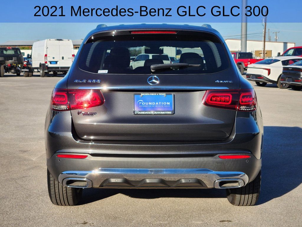 2021 Mercedes-Benz GLC GLC 300 6