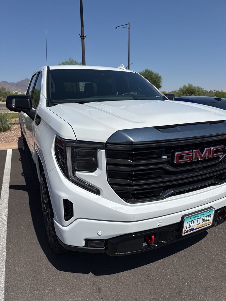 2023 GMC Sierra 1500 AT4 3