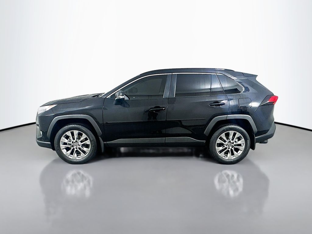 Thumbnail: 2025 Toyota RAV4 - 8