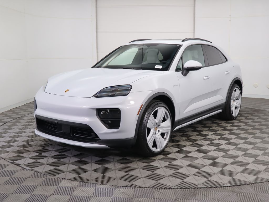 Thumbnail: 2025 Porsche Macan - 1