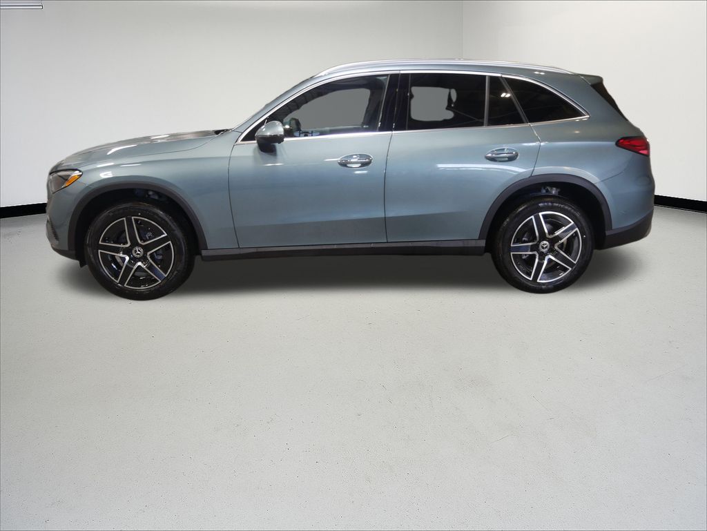 Thumbnail: 2026 Mercedes-Benz GLC - 2