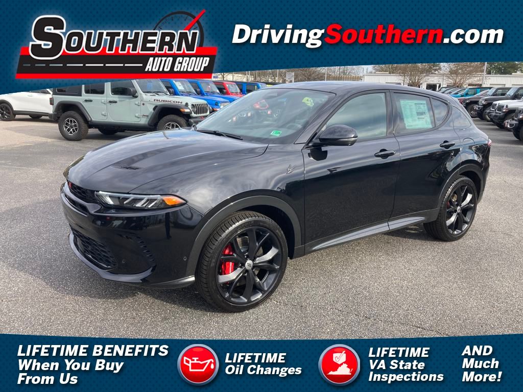 8 Ball 2024 Dodge Hornet R/T Plus AWD SUV / Crossover All-Wheel Drive 6-Speed Automatic