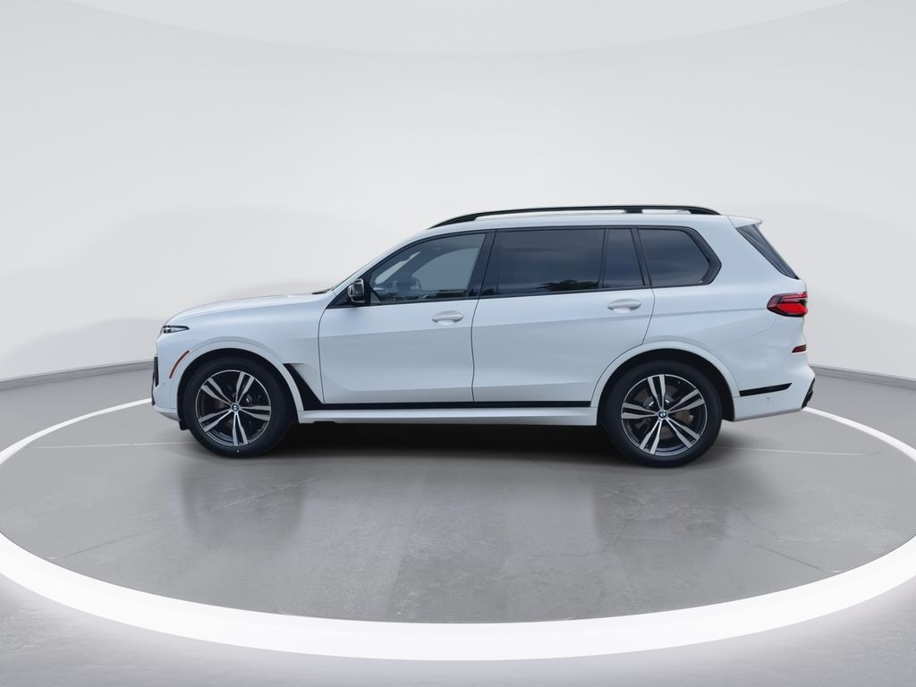 2025 BMW X7 M60i 5