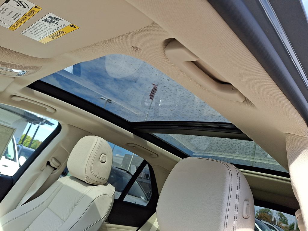 Thumbnail: 2026 Mercedes-Benz GLE - 10