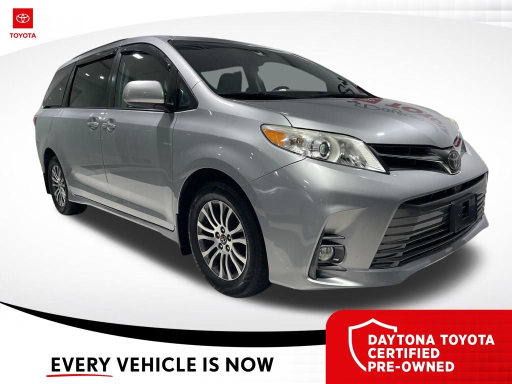 2018 Toyota Sienna XLE