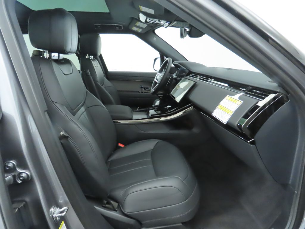 2025 Land Rover Range Rover Sport SE 22