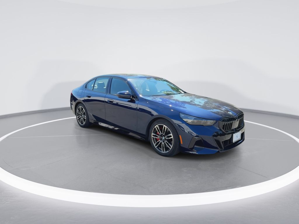 Thumbnail: 2026 BMW 5 Series - 2