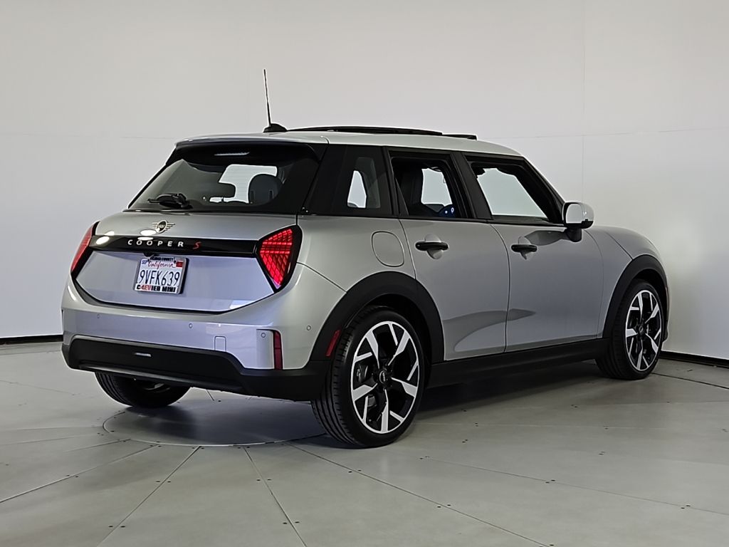Thumbnail: 2025 MINI Cooper - 7