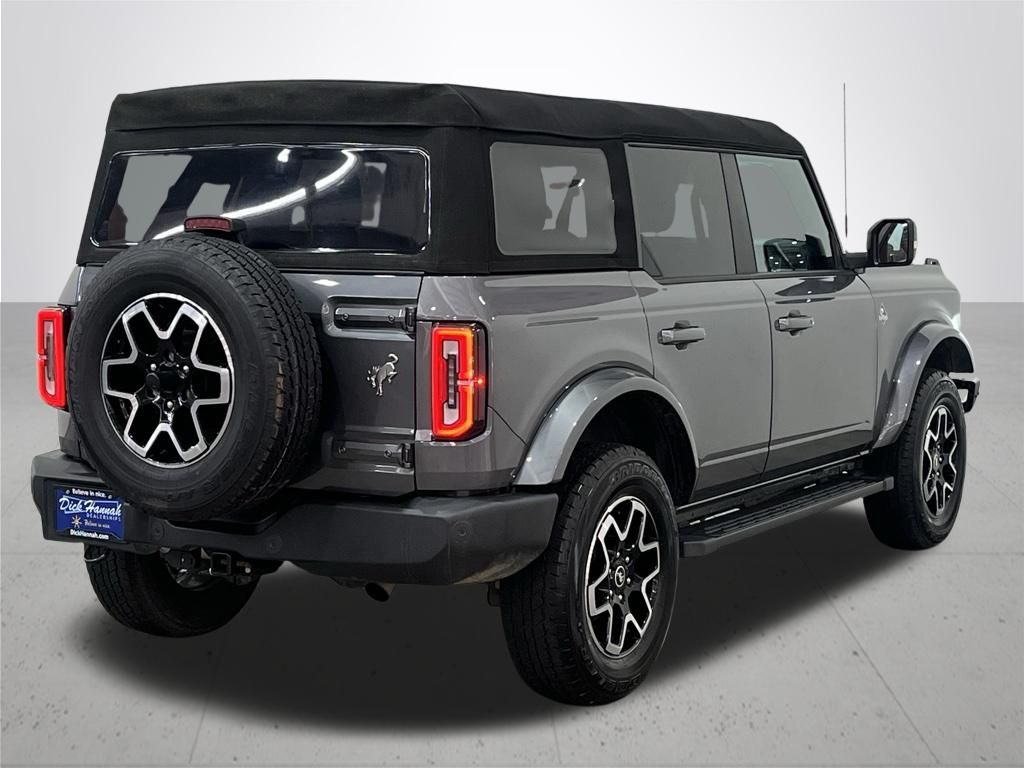 2024 Ford Bronco Outer Banks