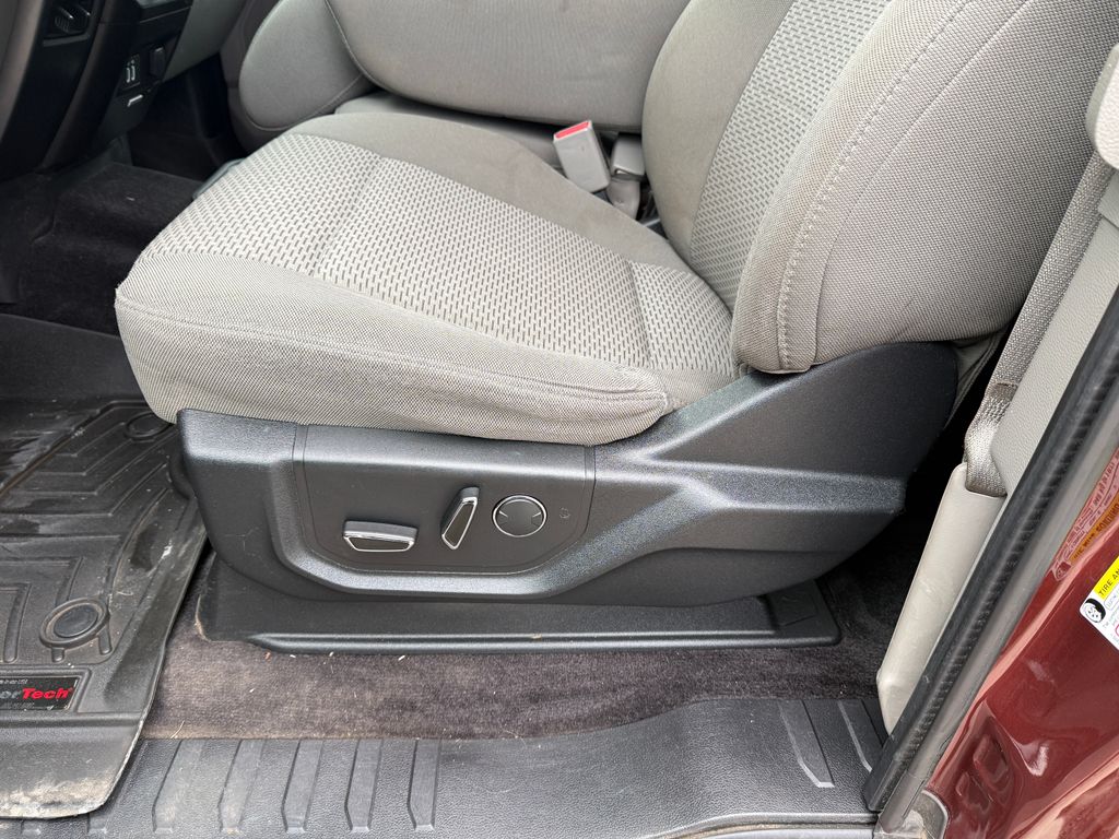 Used 2017 Brown Ford XLT image 47