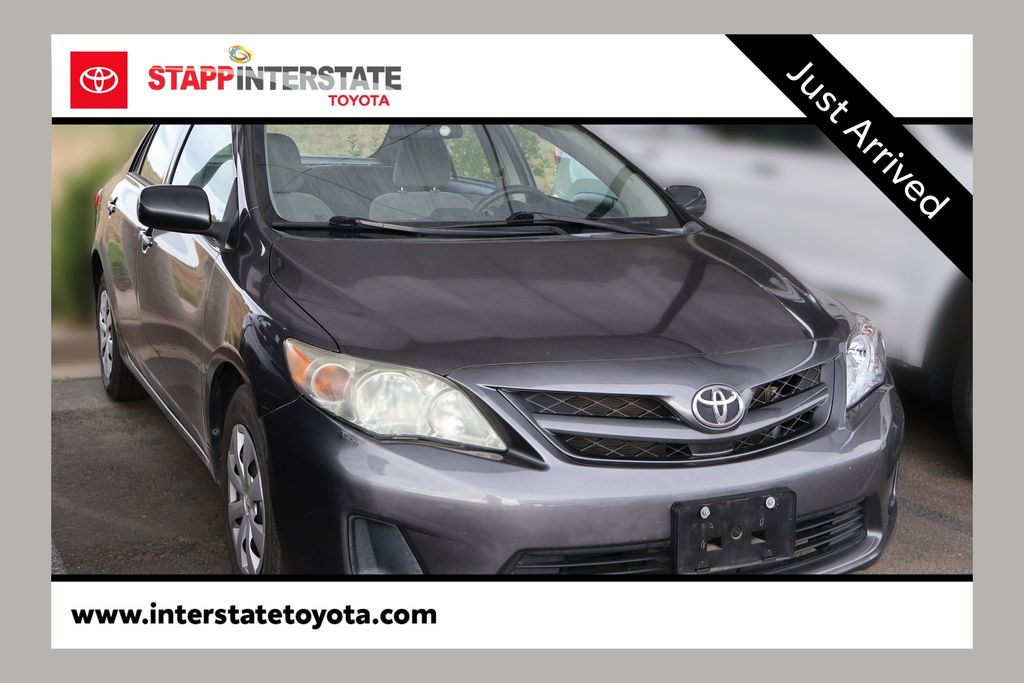 Magnetic Gray Metallic 2013 Toyota Corolla Sedan Front-Wheel Drive 4-Speed Automatic