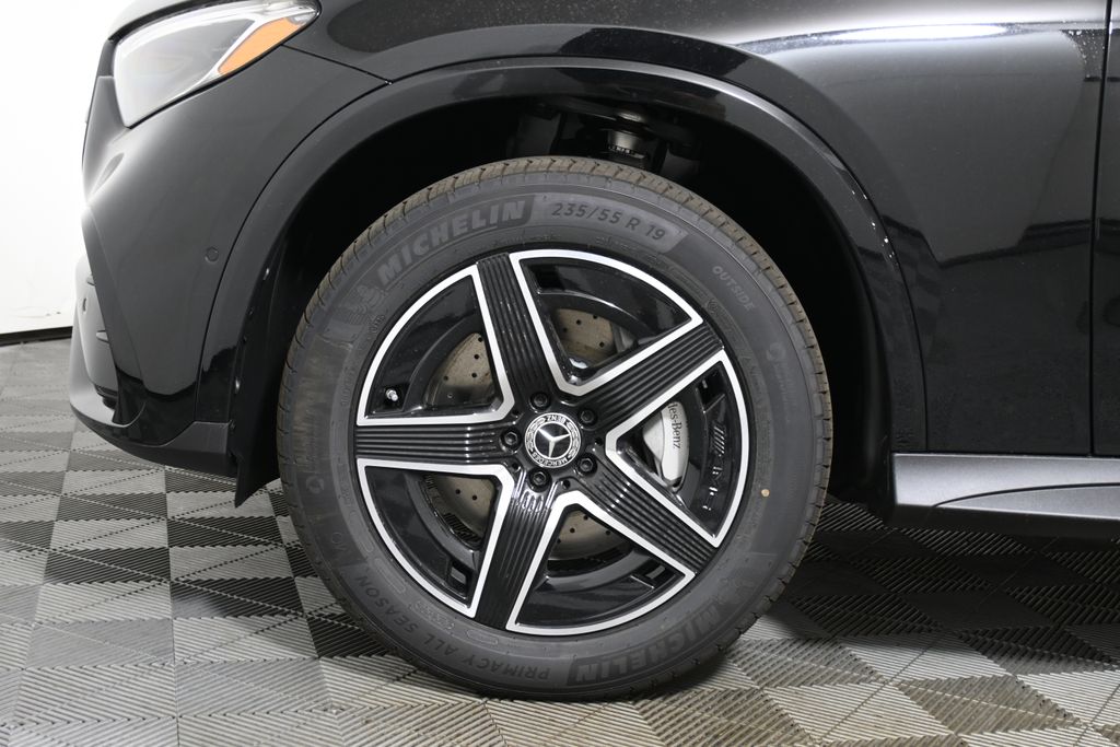 Thumbnail: 2026 Mercedes-Benz GLC - 11