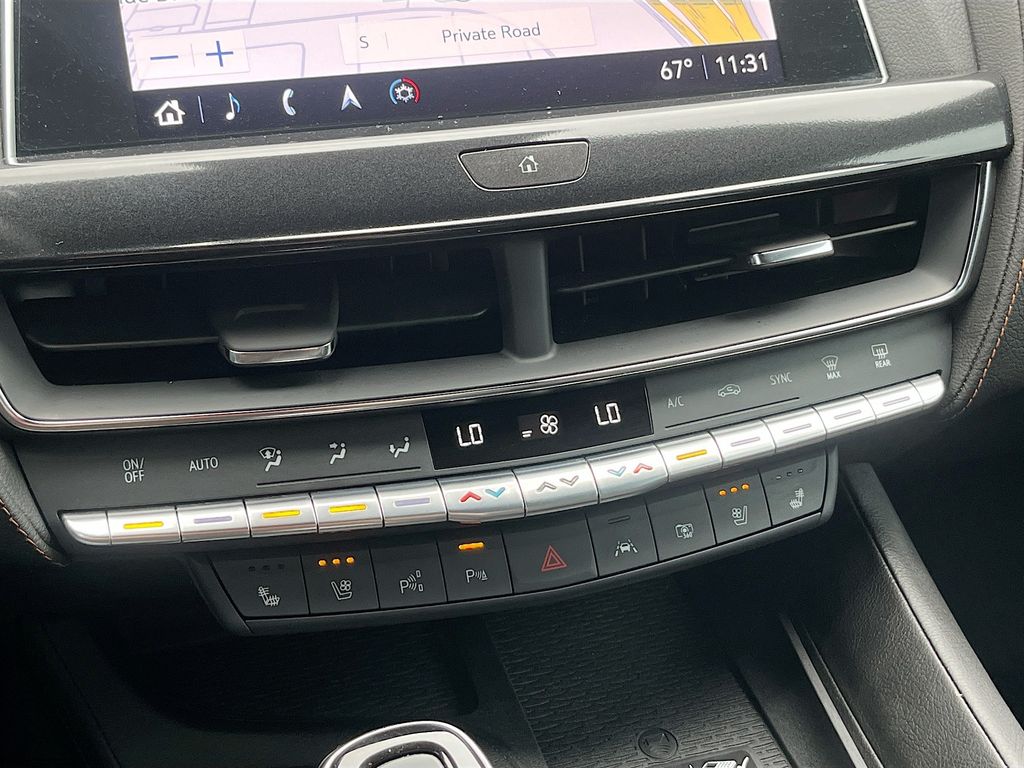 Used 2024 White Cadillac V-Series image 16