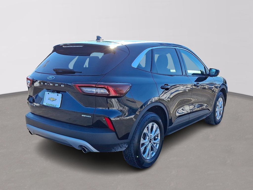 Thumbnail: 2023 Ford Escape - 6