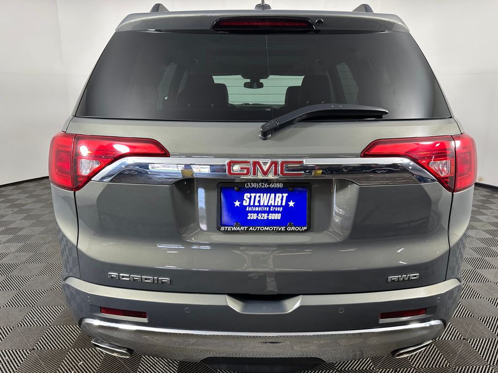 Photo 4 of 2017 GMC Acadia Denali