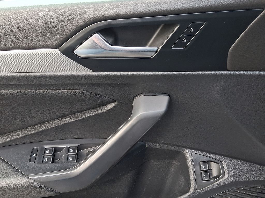 Thumbnail: 2021 Volkswagen Jetta - 12