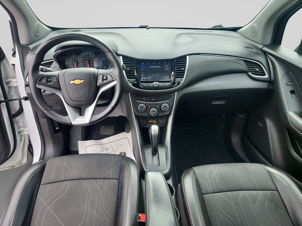 2020 Chevrolet Trax LT - 11
