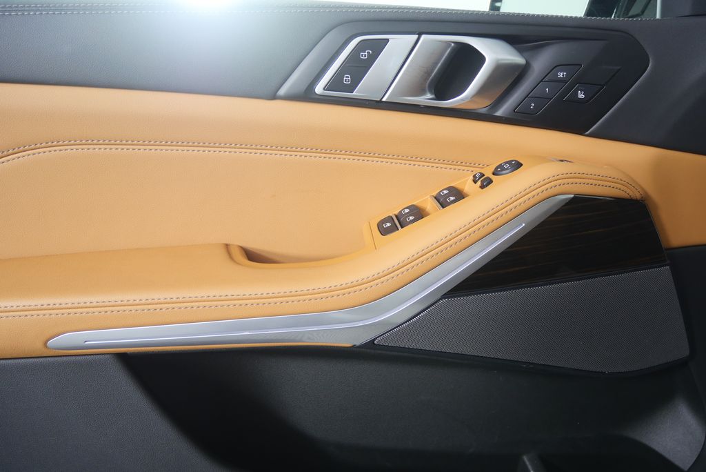 Thumbnail: 2024 BMW X5 - 8