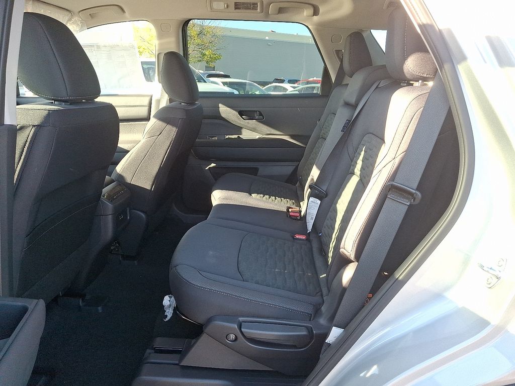 Thumbnail: 2025 Nissan Pathfinder - 6