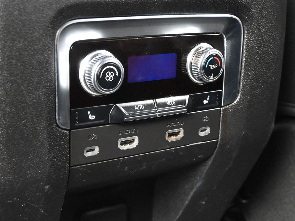 Used 2022 Onyx Black GMC AT4 image 48