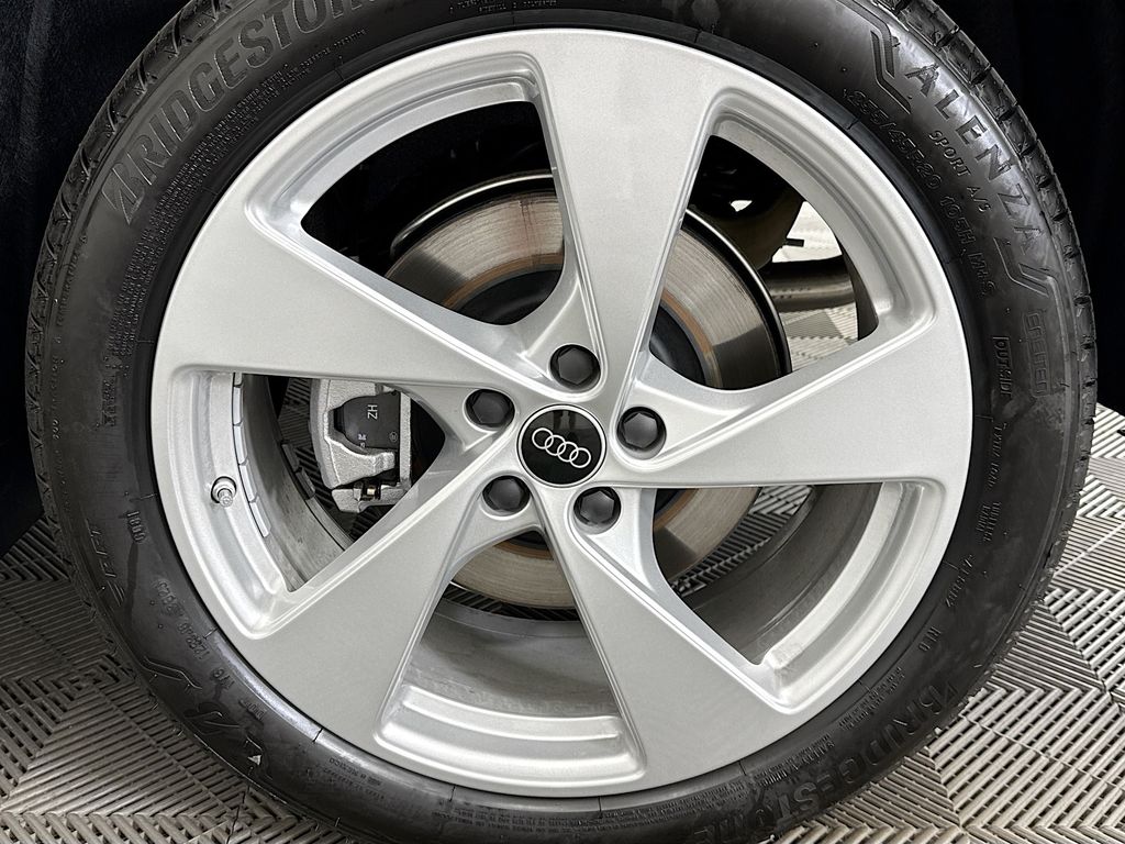 Thumbnail: 2025 Audi Q5 - 30