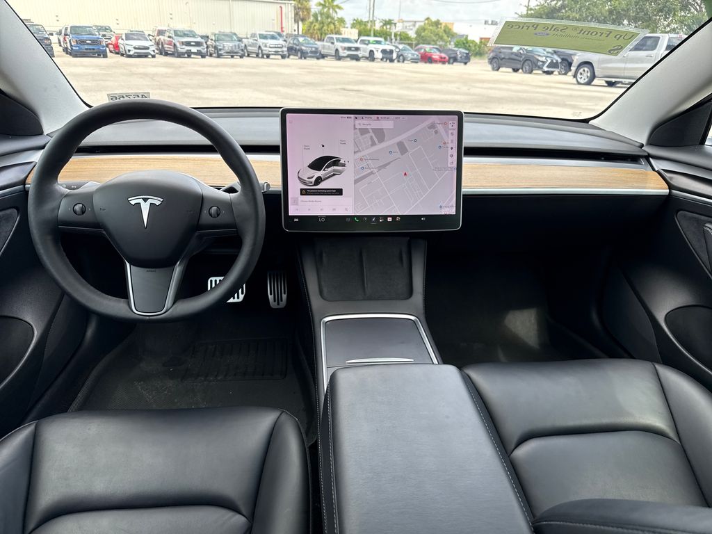 Used 2021  Tesla Long Range image 5