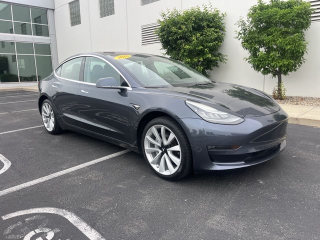 2018 Tesla Model 3 Mid Range 3