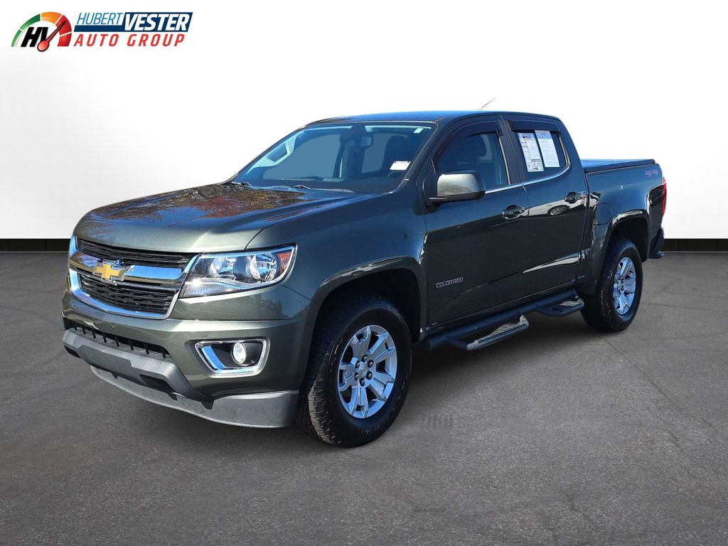 2018 Chevrolet Colorado LT photo 2