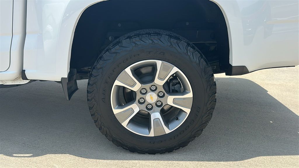 2021 Chevrolet Colorado Work Truck White at AutoSavvy Houston Southwest