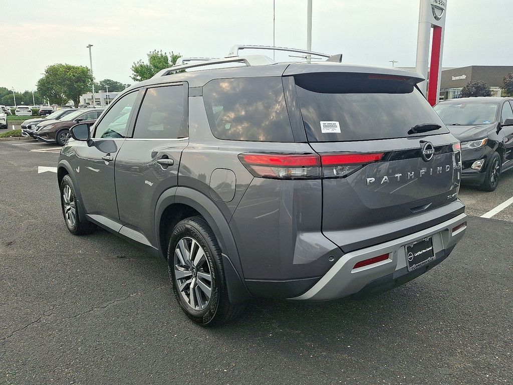 Thumbnail: 2024 Nissan Pathfinder - 4
