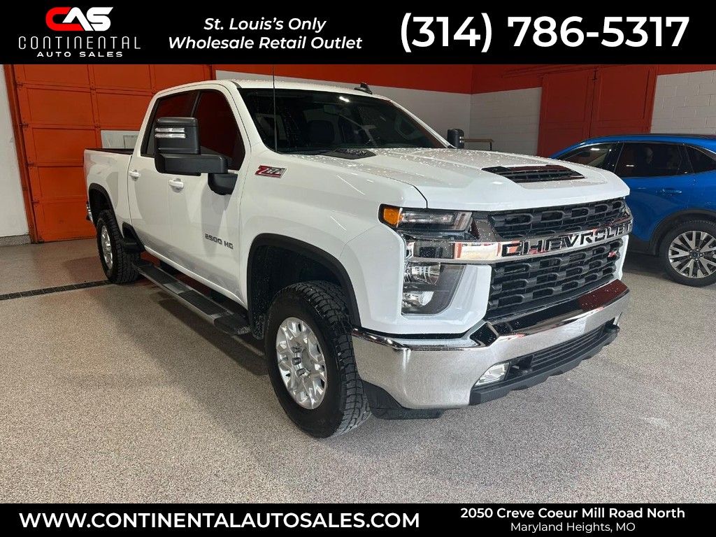 Summit White 2022 Chevrolet Silverado 2500HD LT Crew Cab 4WD Pickup Truck Four-Wheel Drive Automatic