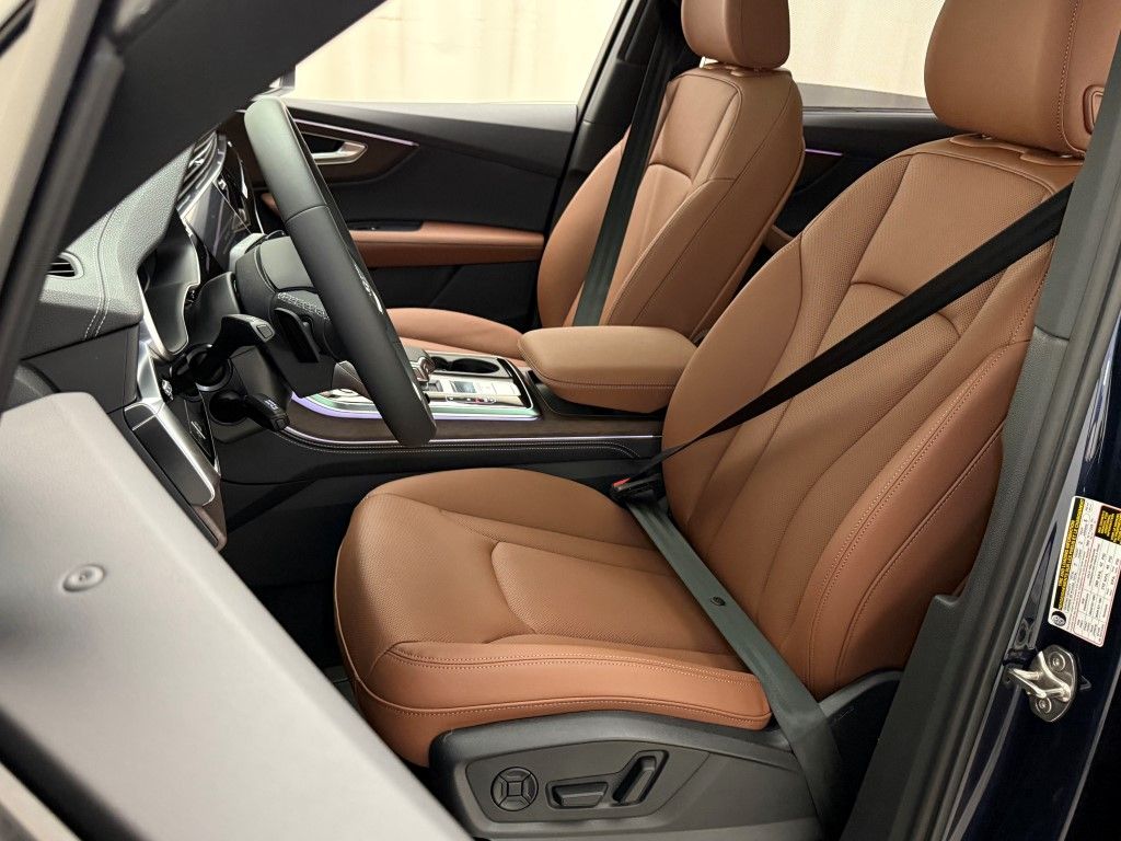 Thumbnail: 2025 Audi Q7 - 28