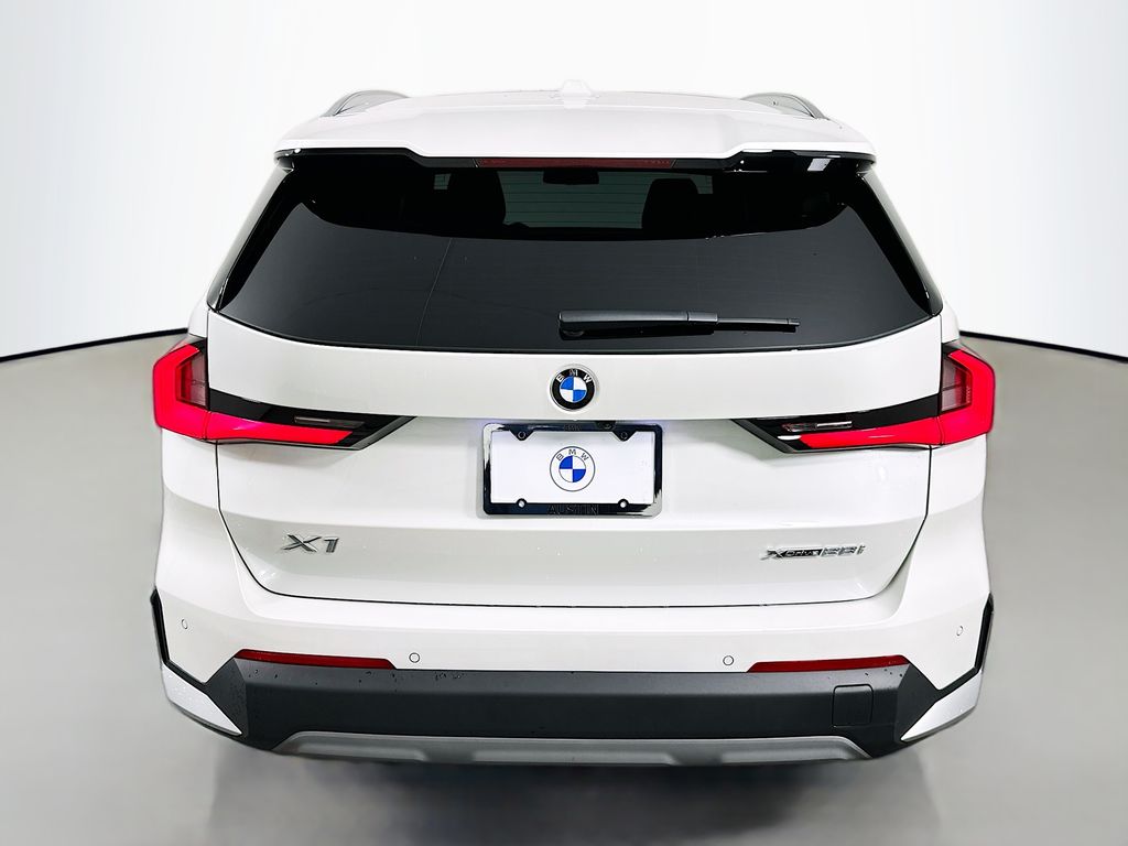 Thumbnail: 2023 BMW X1 - 6