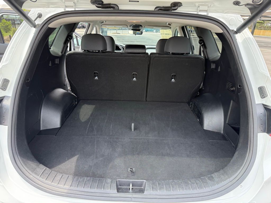 Thumbnail: 2023 Hyundai Santa Fe - 25