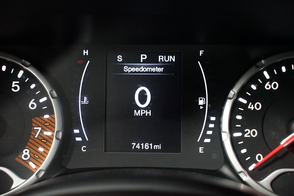 Thumbnail: 2020 Jeep Renegade - 16