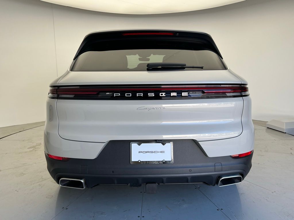 Thumbnail: 2026 Porsche Cayenne - 15