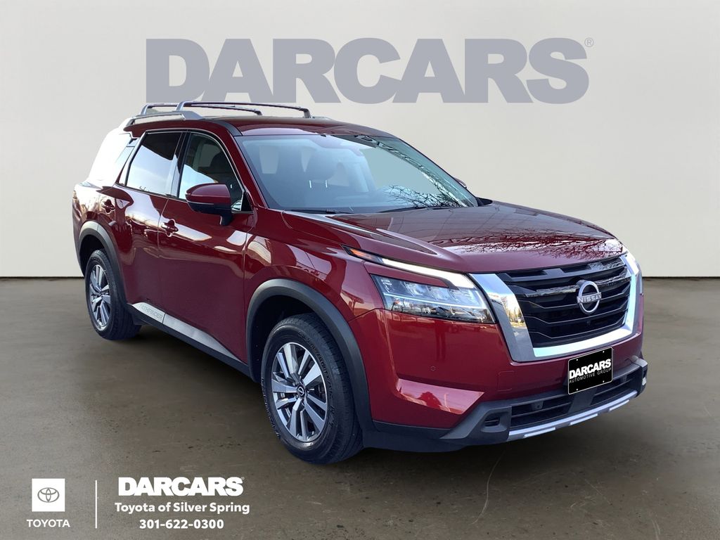 2023 Nissan Pathfinder SL 4WD