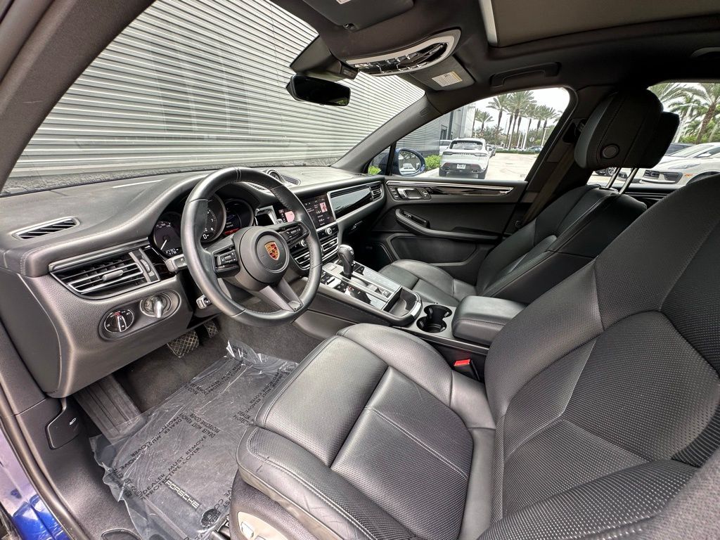 2022 Porsche Macan  4
