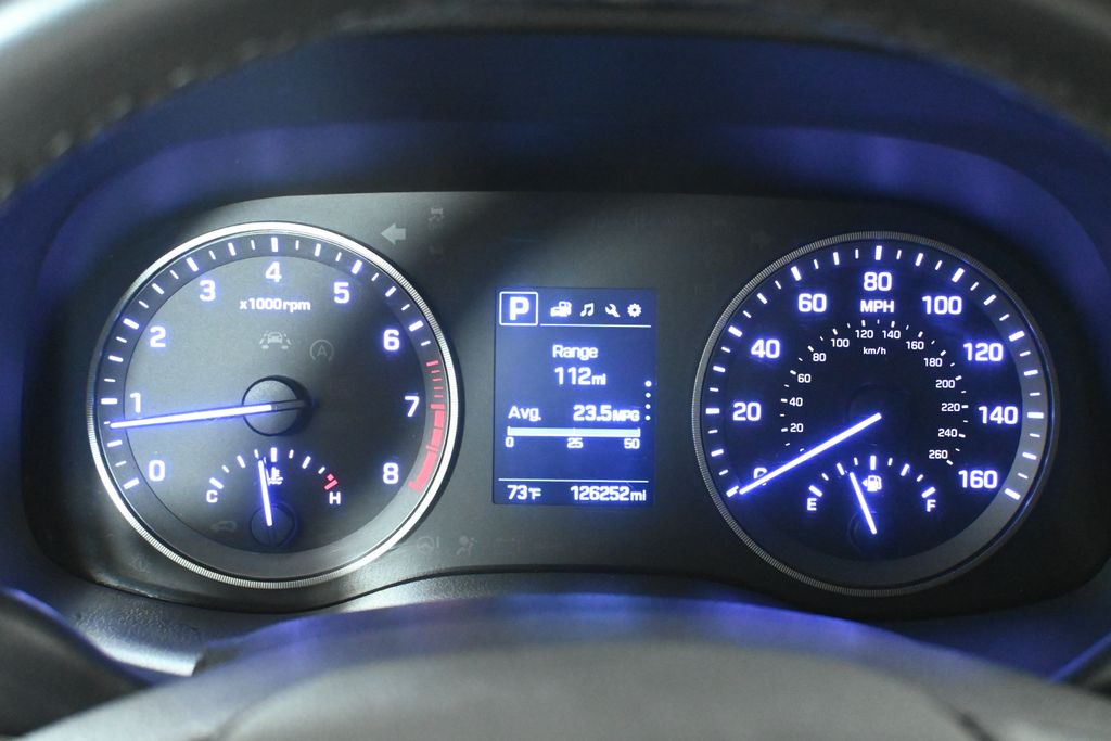 2017 Hyundai Tucson Sport 18