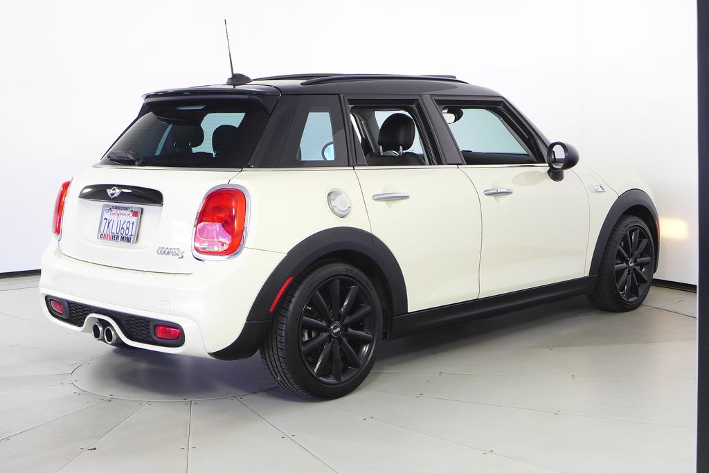 Thumbnail: 2015 MINI Cooper - 7