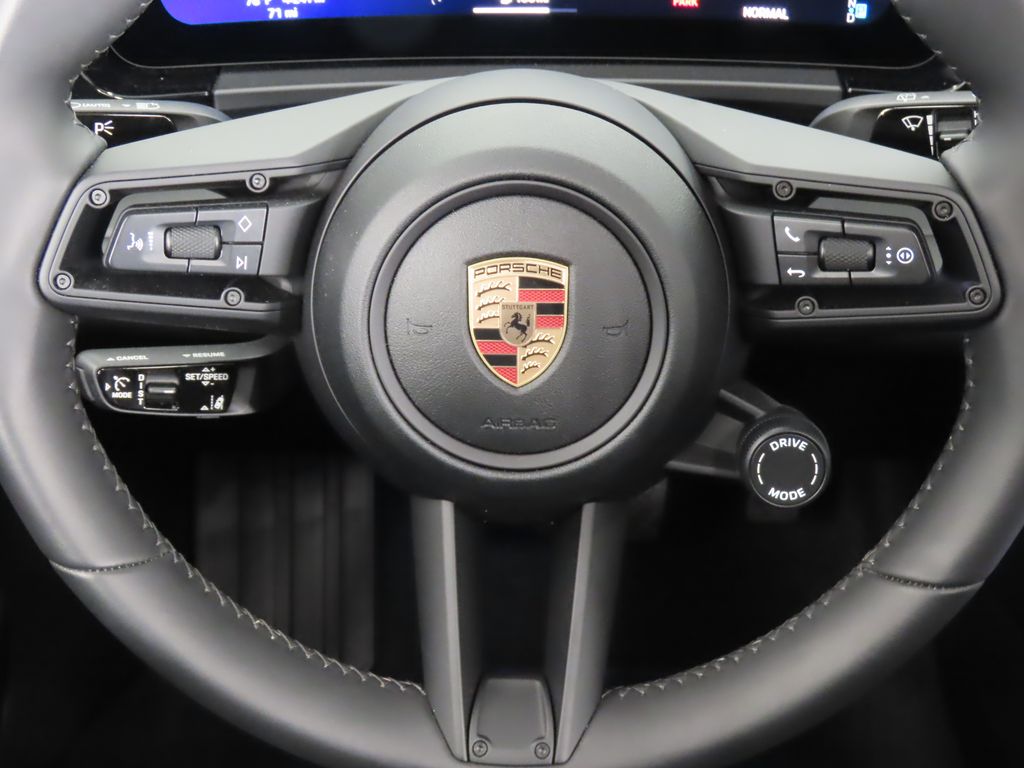 Thumbnail: 2024 Porsche Macan - 19