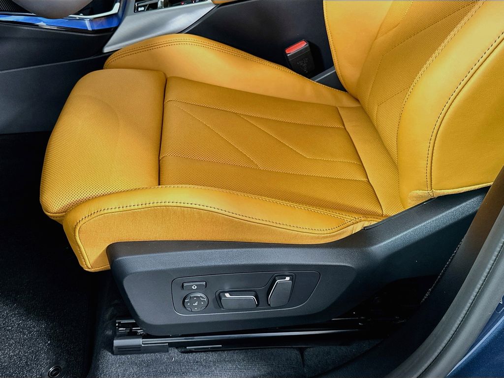 Thumbnail: 2026 BMW X3 - 21