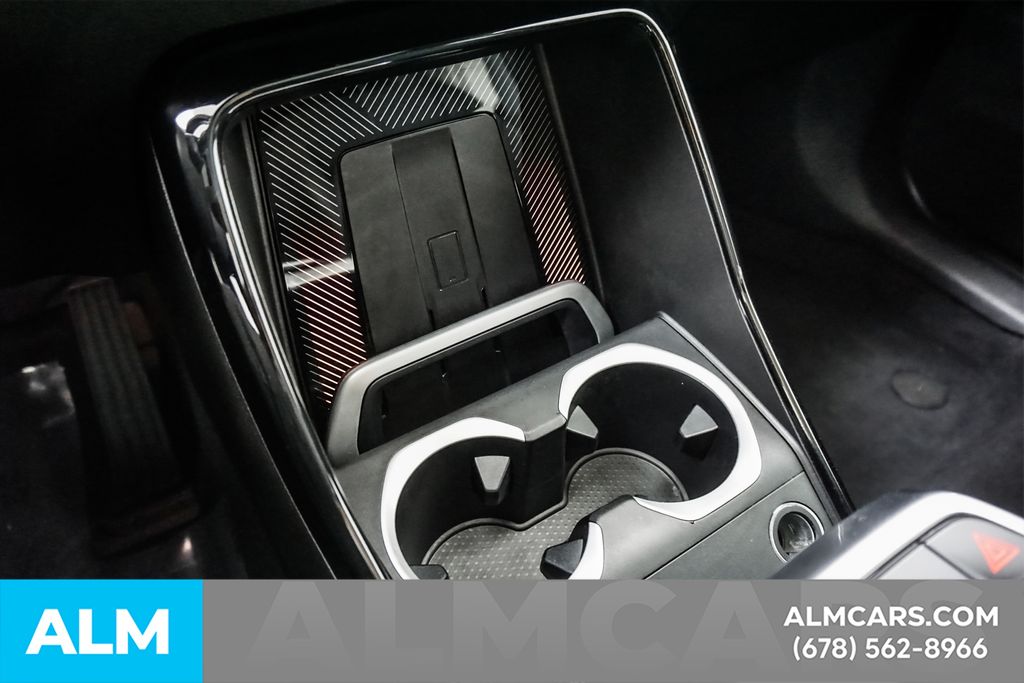 Used 2025 Black BMW xDrive28i image 38