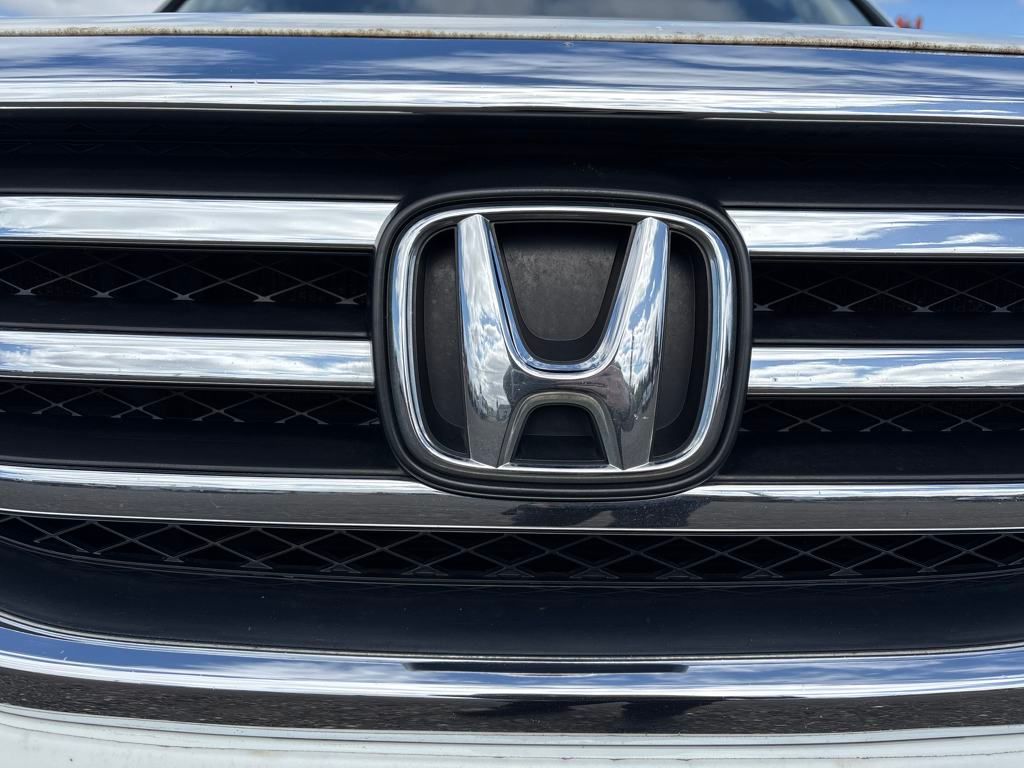 2014 Diamond White Pearl Honda Pilot Touring 4X4 SUV