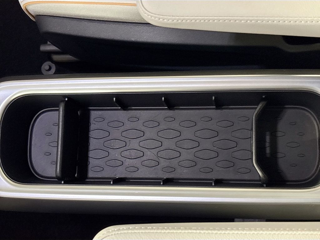 2025 Volkswagen ID. Buzz Pro S Plus