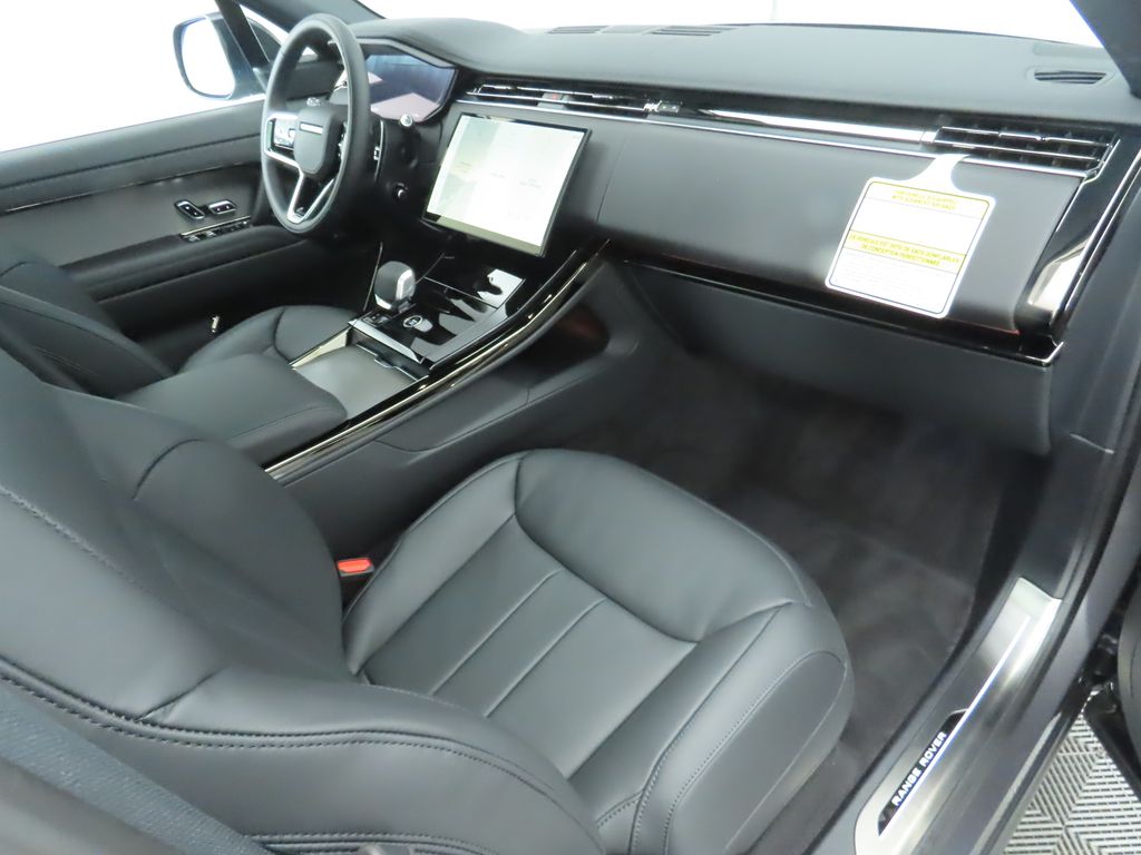 2025 Land Rover Range Rover Sport SE 19