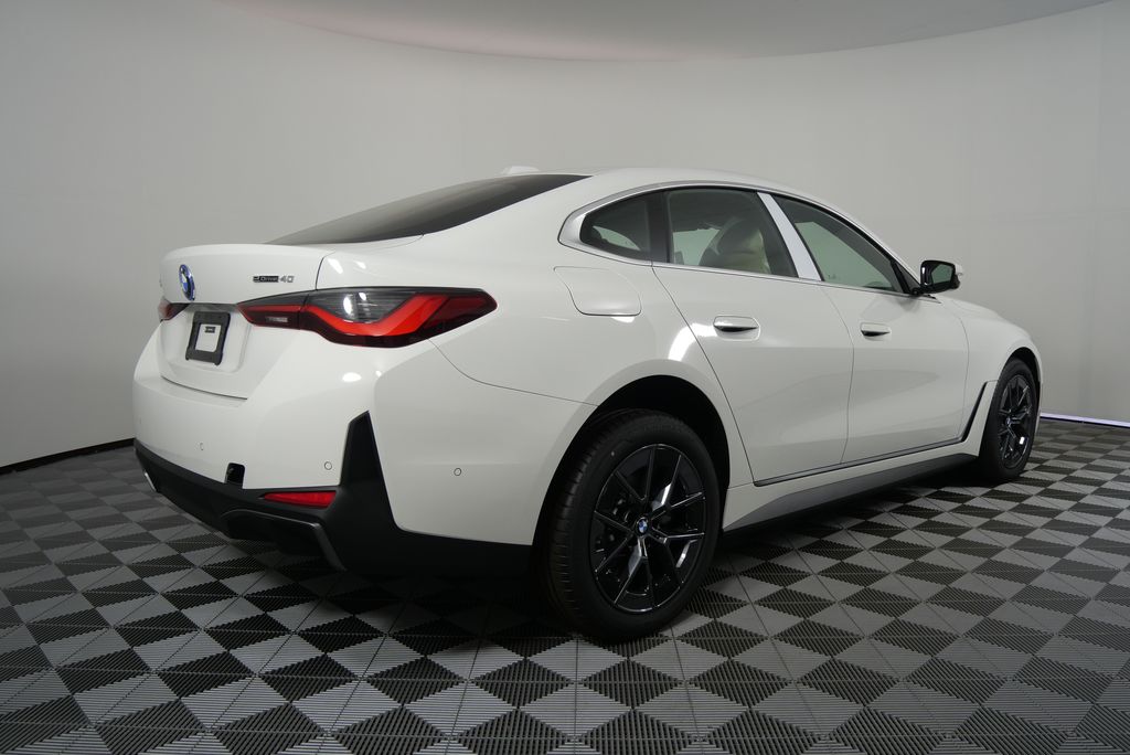 2025 BMW i4 eDrive40 3