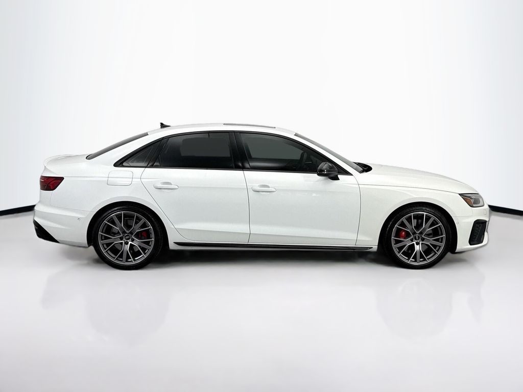 Thumbnail: 2023 Audi S4 - 8
