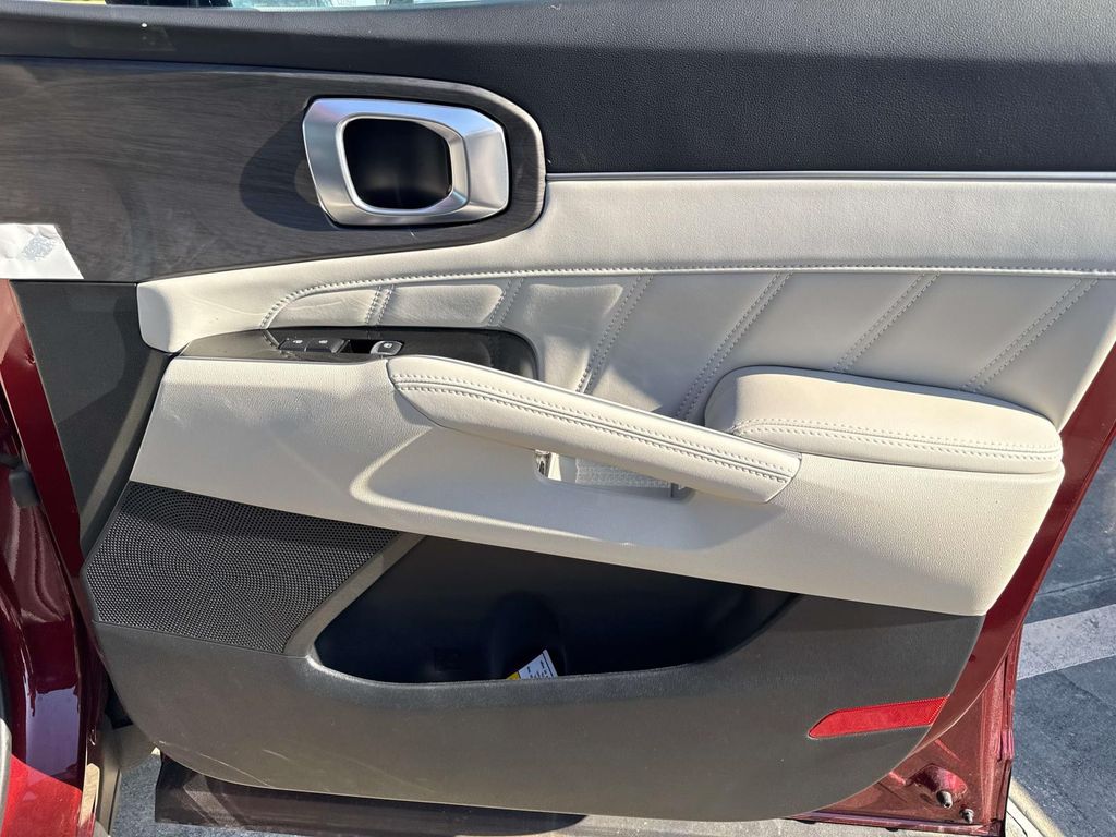 New 2025 Red Kia X-Line SX image 17