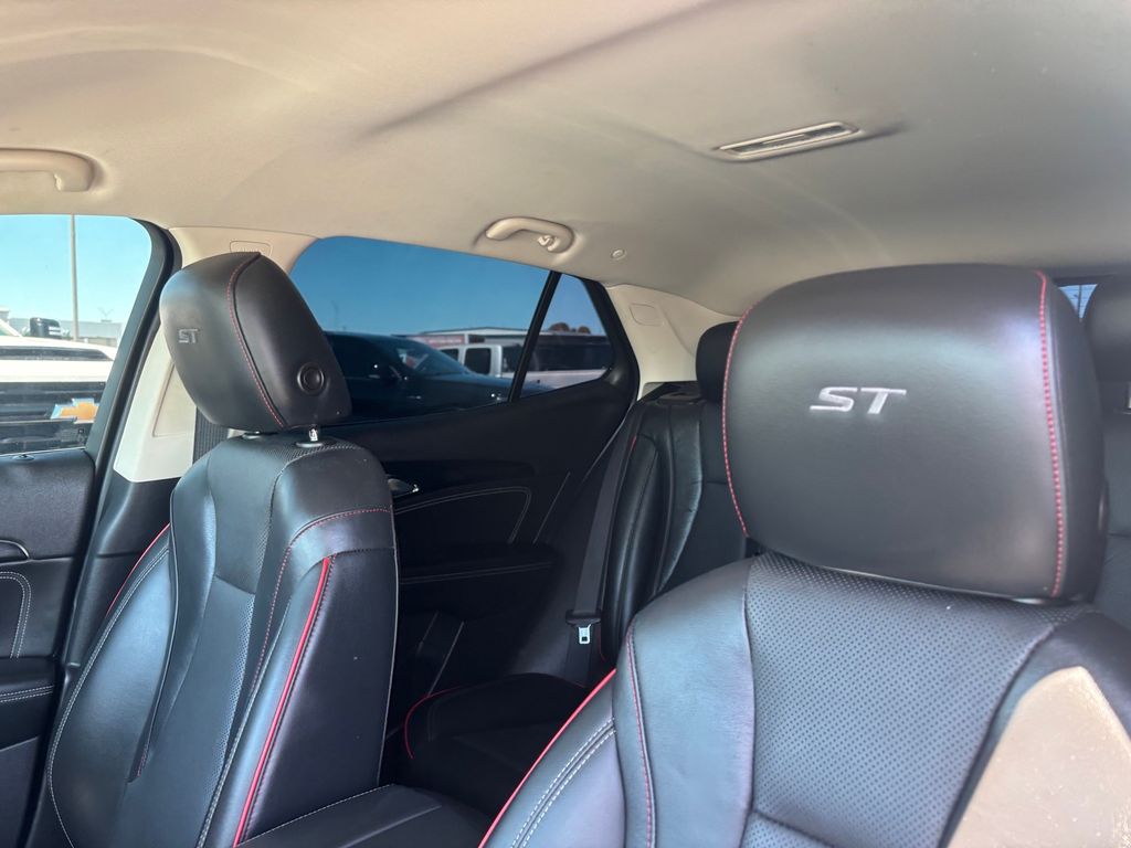 Used Car 2022 Buick Envision  Essence For Sale Under $30,000 In Austin, Texas